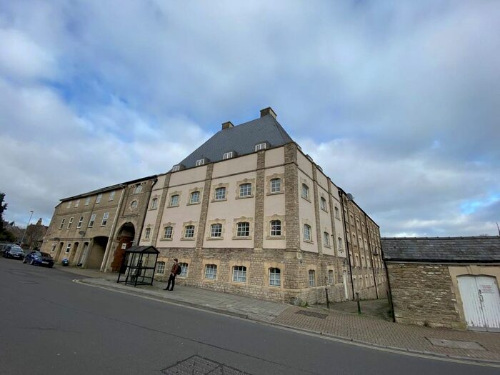 2 Bedroom Flat To Rent In The Old Brewery, Gentle Street, Frome, BA11
