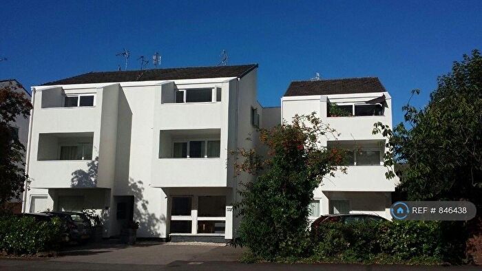 2 Bedroom Flat To Rent In Willes Court, Leamington Spa, CV31