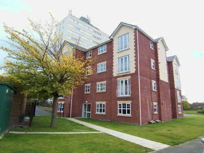 2 Bedroom Apartment To Rent In Warwick Court, Wordsworth Road, Denton, Manchester, M34