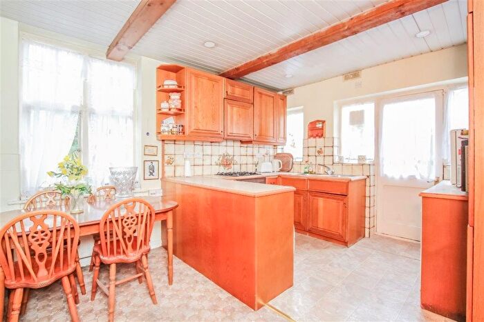 4 Bedroom Detached House For Sale In Edgeworth Crescent, Hendon, NW4