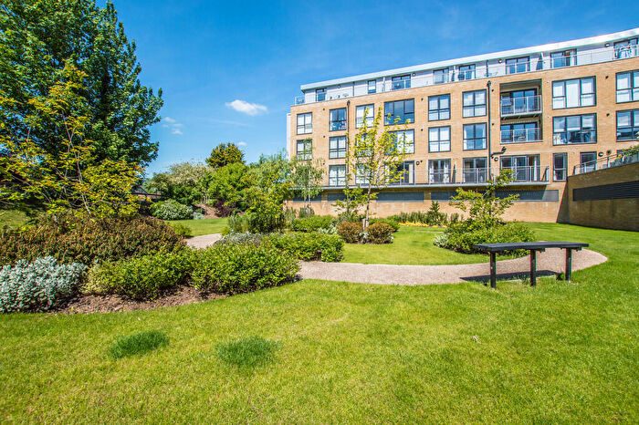2 Bedroom Apartment To Rent In Smeaton Court, Hertford, SG13