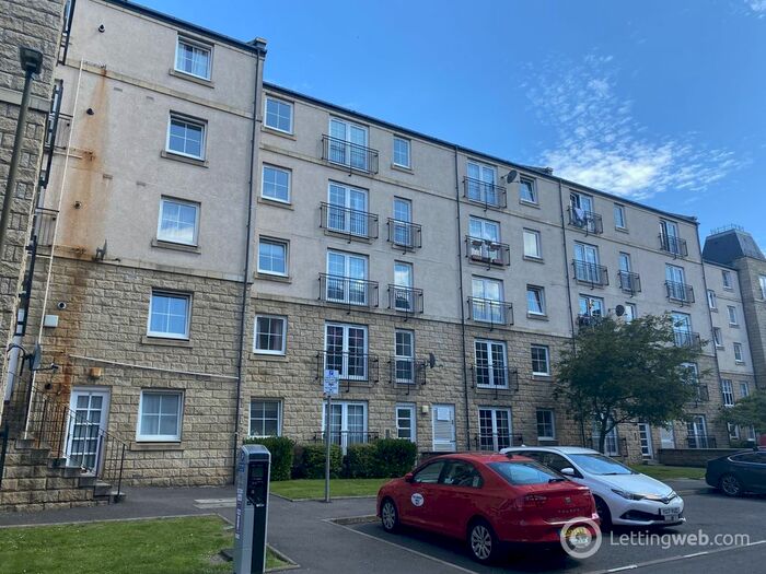 2 Bedroom Flat To Rent In / Steads Place, Edinburgh, EH6