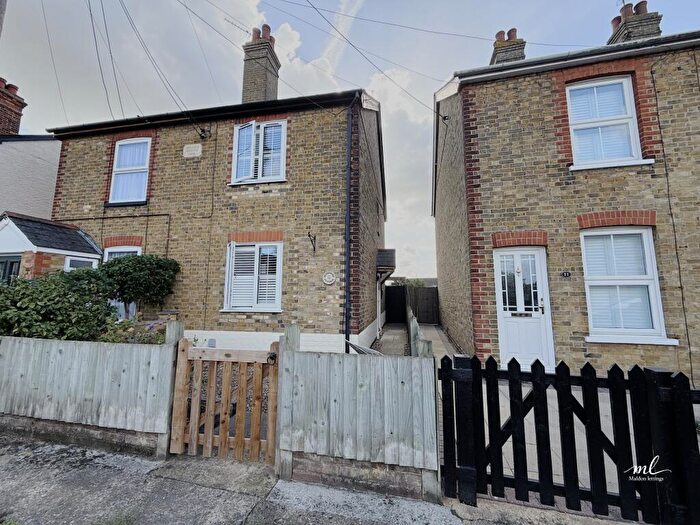 2 Bedroom Character Property To Rent In Crescent Road, Heybridge, Essex, CM9
