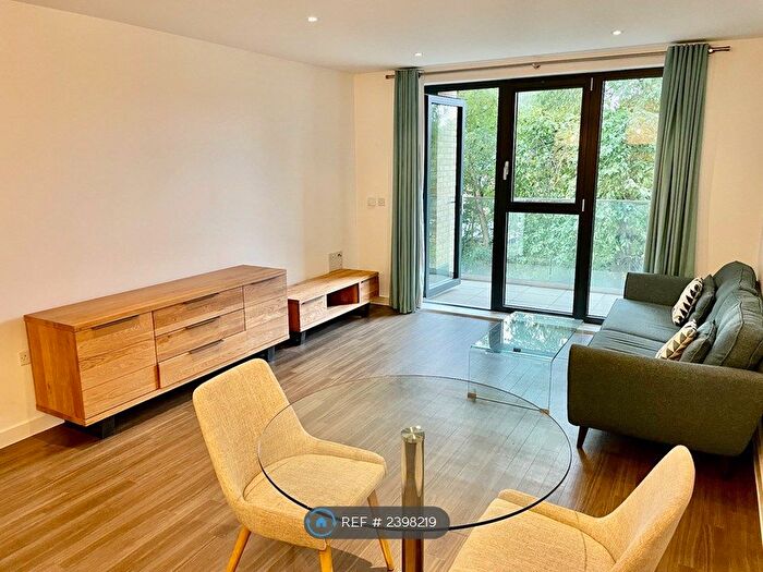 1 Bedroom Flat To Rent In Grace Allen Court, London, E2