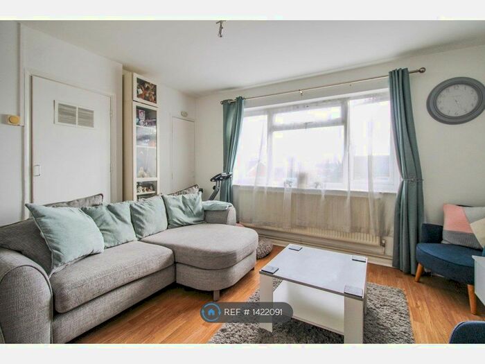 1 Bedroom Flat To Rent In Spinney, Slough, SL1