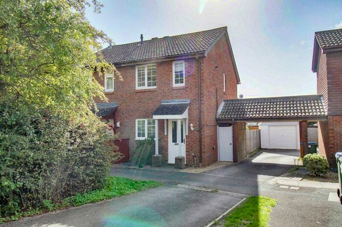 2 Bedroom Semi-Detached House To Rent In Knottgrass Road, Locks Heath, SO31