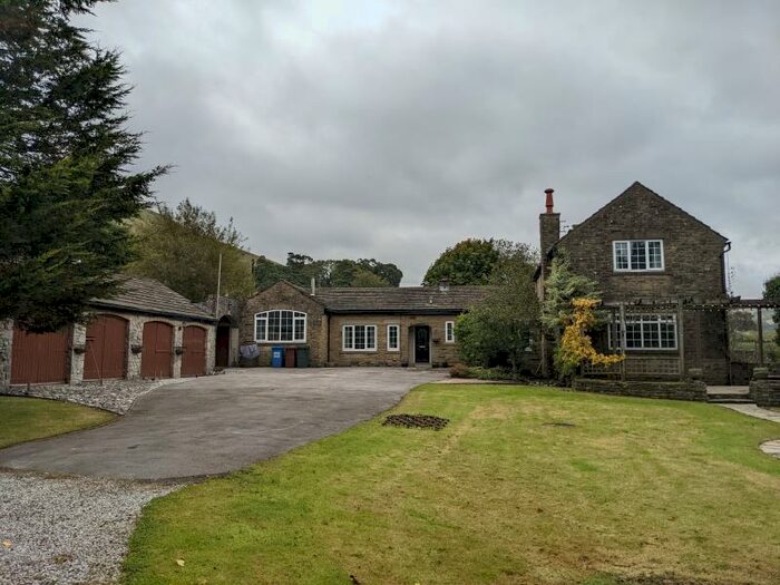 4 Bedroom Country House To Rent In Green Briers, Malham, Skipton, BD23