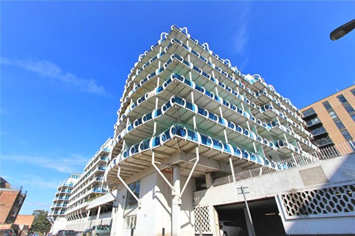 2 Bedroom Apartment To Rent In Platinum House, Lyon Road, Harrow, HA1