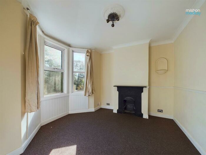 2 Bedroom Flat To Rent In Bear Road, Brighton, BN2