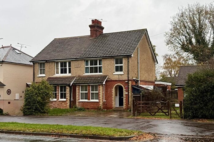 3 Bedroom Semi Detached House For Sale In Darby Green Road, Blackwater, Camberley, GU17