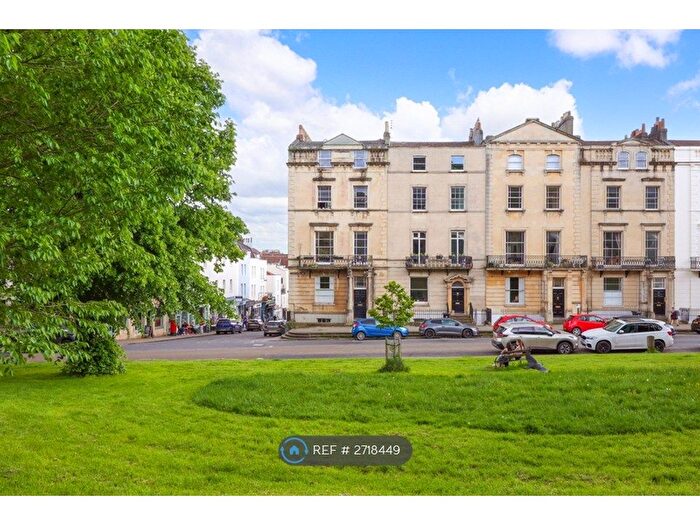 2 Bedroom Flat To Rent In Gloucester Row, Bristol, BS8