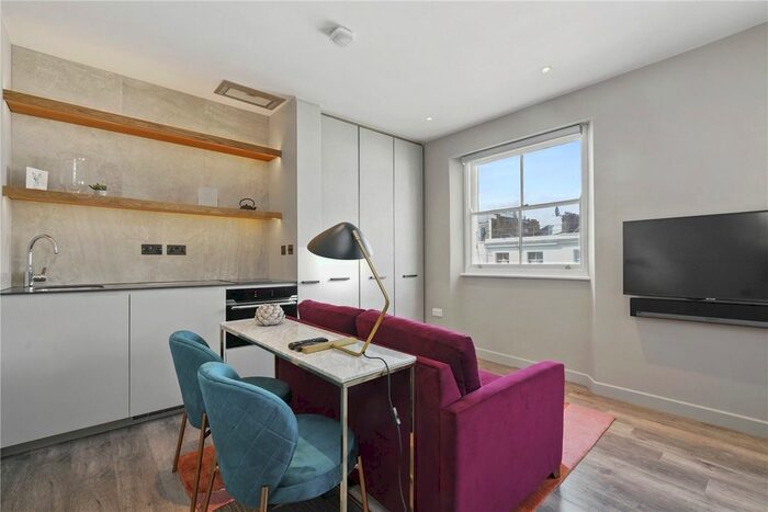 Studio To Rent In Pinehurst Court, London, W11