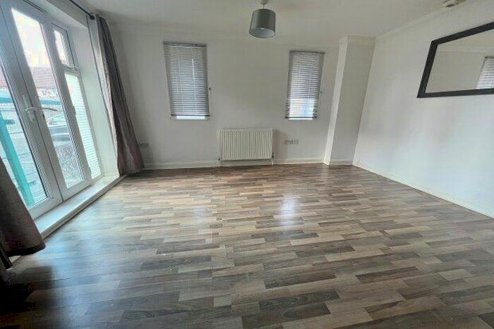 2 Bedroom Flat To Rent In Stanton Court, Dagenham, RM10