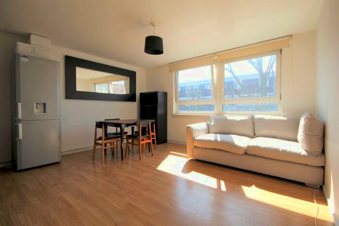 3 Bedroom Apartment To Rent In Pelter Street, Shoreditch, E2