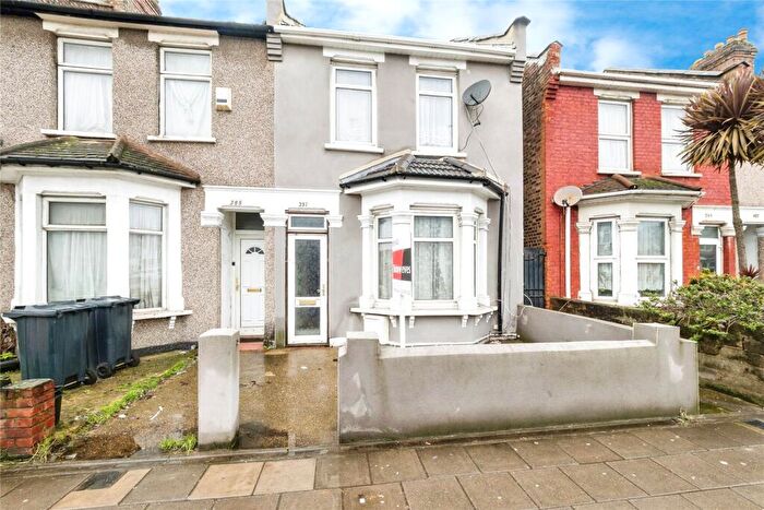 3 Bedroom Semi-Detached House For Sale In Ley Street, Ilford, Essex, IG1