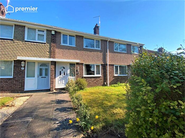 3 Bedroom Terraced House For Sale In Pennine Walk, Little Sutton, CH66