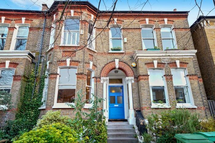 1 Bedroom Flat To Rent In Barry Road, East Dulwich, London, SE22