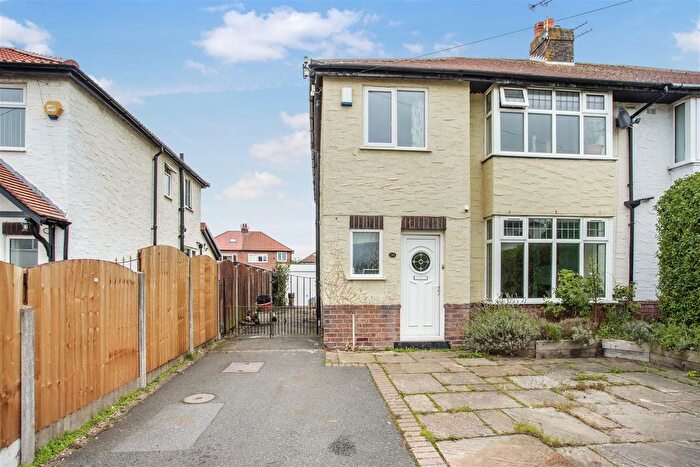 4 Bedroom Semi-Detached House For Sale In Beech Drive, Fulwood, Preston, PR2