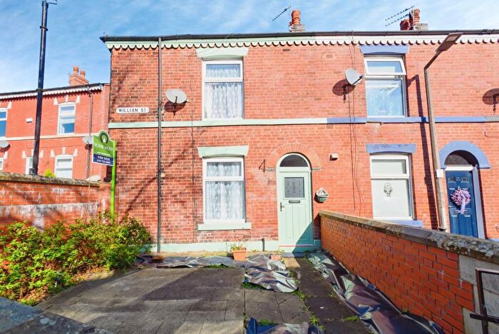 2 Bedroom End Of Terrace House For Sale In William Street, Radcliffe, Manchester, Greater Manchester, M26