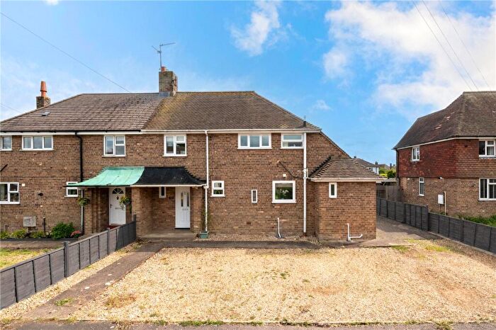 3 Bedroom Semi-Detached House For Sale In The Crescent, Morton, Bourne, Lincolnshire, PE10