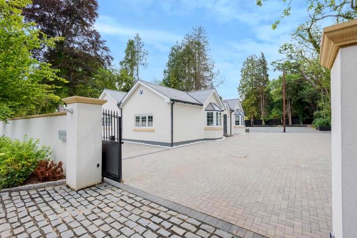 3 Bedroom Detached Bungalow For Sale In Chertsey, Surrey, KT16