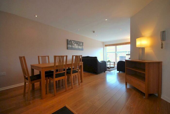 2 Bedroom Apartment To Rent In Ludgate Hill, Manchester, M4