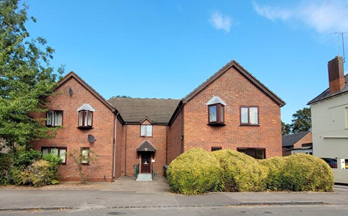1 Bedroom Apartment To Rent In Park Court, Park Road, Banbury, Oxon, OX16