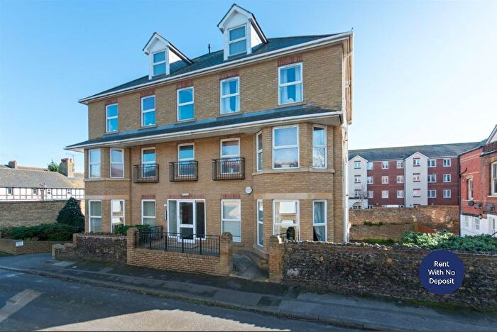 2 Bedroom Flat To Rent In Essex Road, Westgate, Kent, CT8