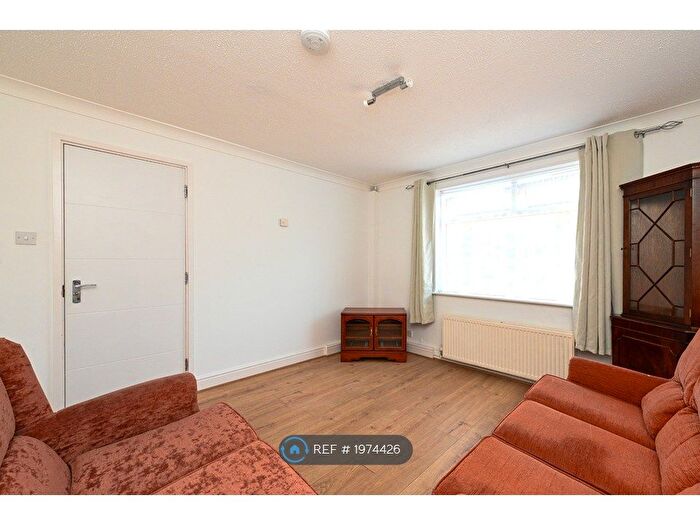 3 Bedroom Terraced House To Rent In Wingfield, King's Lynn, PE30