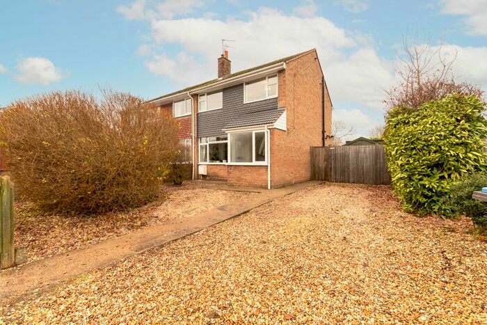 3 Bedroom Semi-Detached House For Sale In The Model Village, Long Itchington, Southam CV47