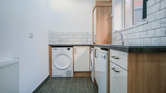 6 Bedroom Property To Rent In Croydon Road, Selly Oak, Birmingham, B29