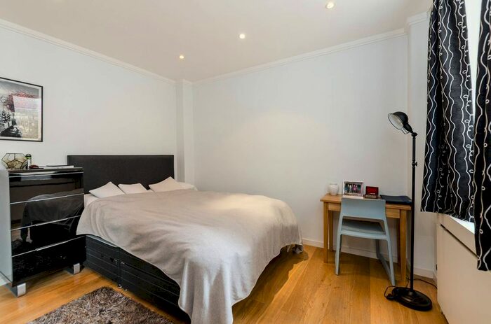 1 Bedroom Flat To Rent In High Street Kensington, High Street Kensington, London, W8