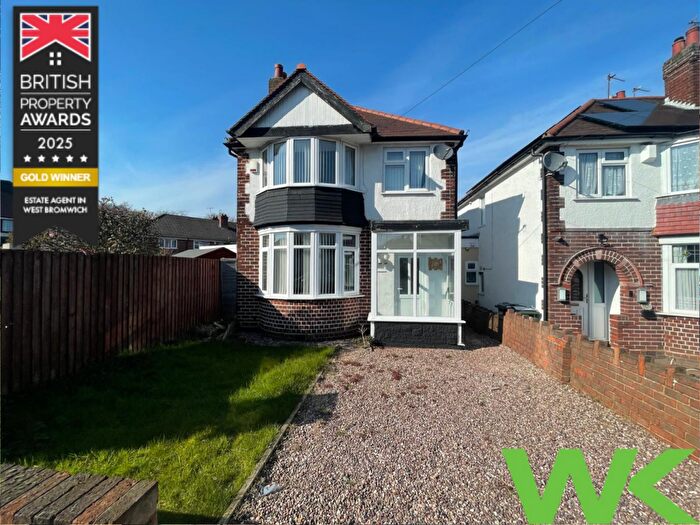3 Bedroom Detached House For Sale In Stanley Road, West Bromwich, B71