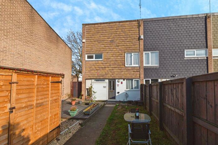 3 Bedroom Semi Detached House For Sale In Horsley Road, Washington, Tyne And Wear, NE38