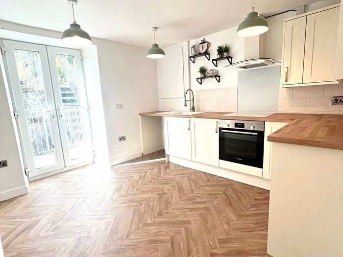 3 Bedroom End Of Terrace House To Rent In Newport Street, Millbrook, Cornwall, PL10