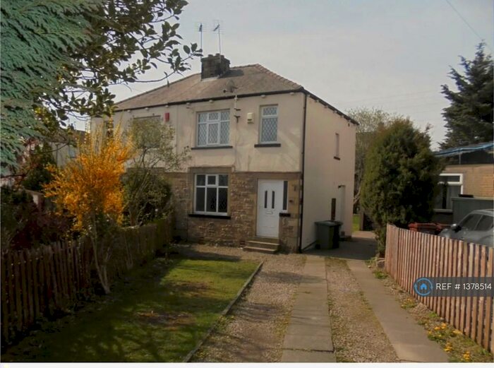 3 Bedroom Semi-Detached House To Rent In Priesthorpe Avenue, Leeds, LS28