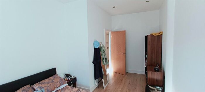2 Bedroom Flat To Rent In Apartment, Pollard Street, M4