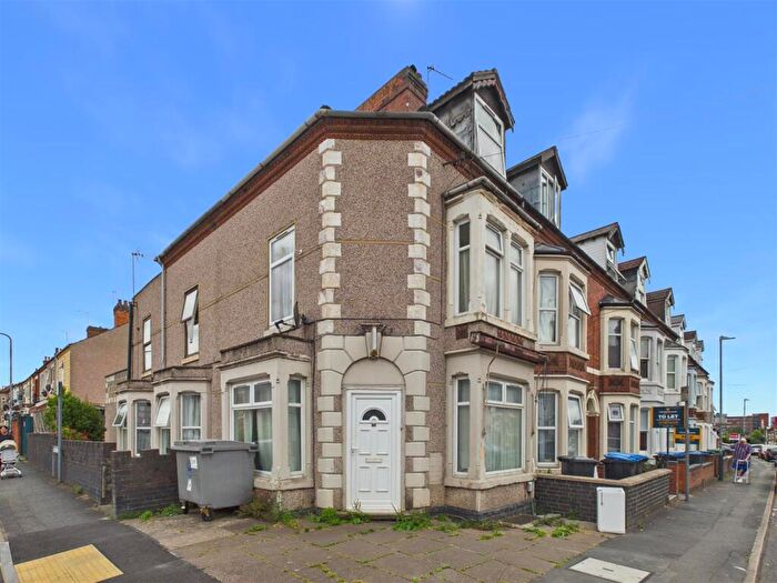 4 Bedroom End Of Terrace House For Sale In Abbey Street, Rugby, CV21
