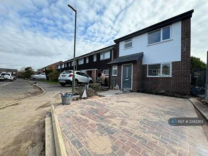 3 Bedroom Detached House To Rent In Durweston Close, Bournemouth, BH9
