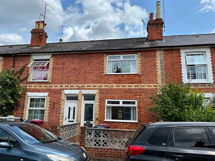 2 Bedroom Detached House To Rent In Donnington Gardens, Reading, Berkshire, RG1
