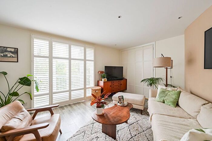 2 Bedroom Flat For Sale In Bow Quarter, Bow, London, E3