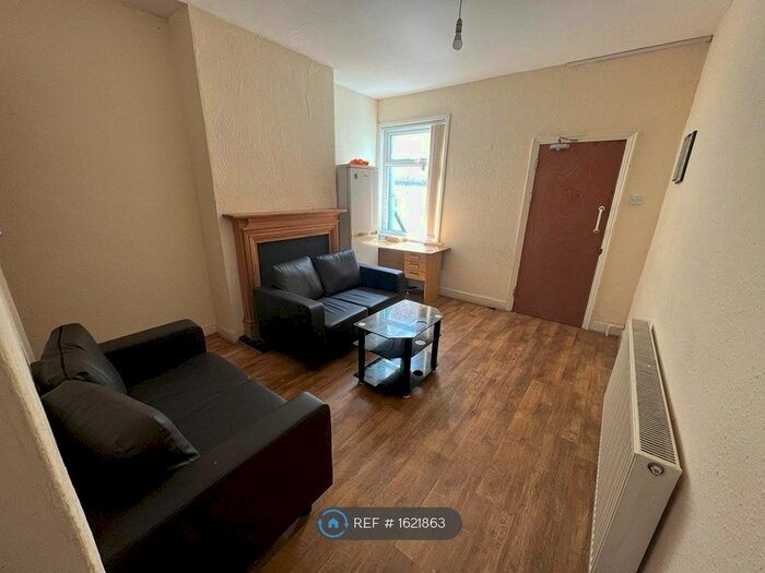 4 Bedroom Terraced House To Rent In Northfield Road, Coventry, CV1