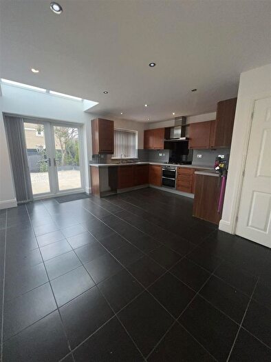 3 Bedroom Terraced House To Rent In Great Gutter Lane East, Willerby, Hull, HU10