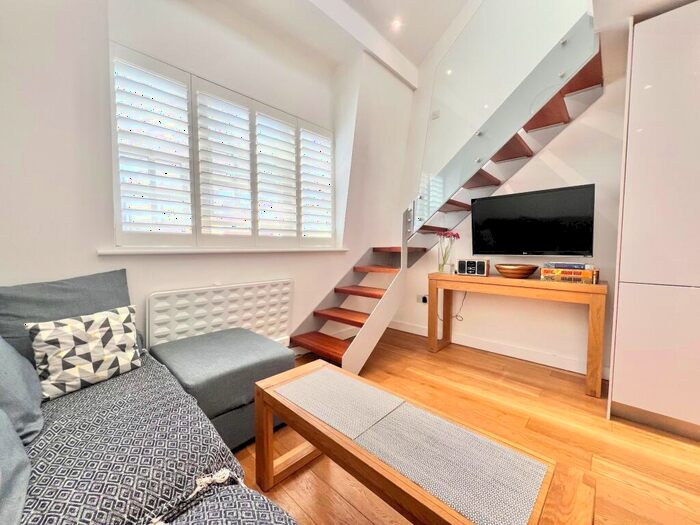 2 Bedroom Terraced House To Rent In Marine Gardens, Brighton, BN2