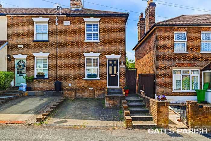 2 Bedroom End Of Terrace House For Sale In Cromwell Road, Warley, Brentwood, CM14
