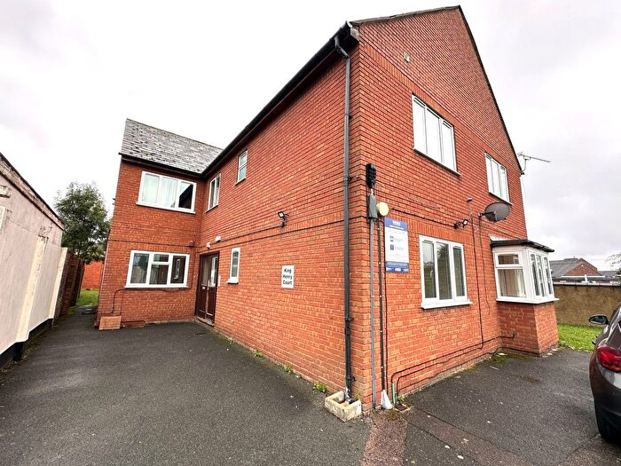1 Bedroom Flat To Rent In King Henry Court, Luton, Bedfordshire, LU3