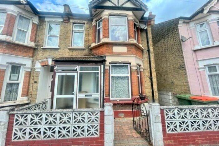 4 Bedroom Property To Rent In Mitcham Road, London, E6