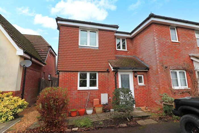 3 Bedroom Semi-Detached House For Sale In Lower St. Helens Road, Hedge End, SO30
