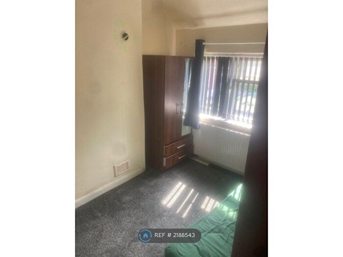 3 Bedroom Semi Detached House To Rent In Dalton Avenue, Derby, DE22