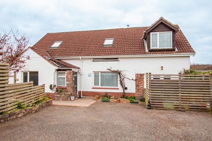 4 Bedroom Detached House For Sale In Dince Hill, Whimple, EX5